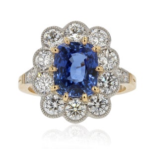 French 4.04 Carat Sapphire Diamonds 18 Karat Yellow Gold Platinum Pompadour Ring