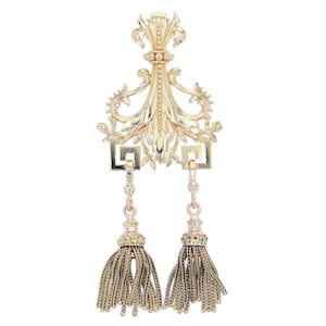 19th Century 18 Karat Yellow Gold Tassels Pendant
