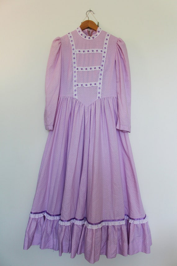 Vintage VTG Handmade Lilac Purple Polkadot Flower… - image 3