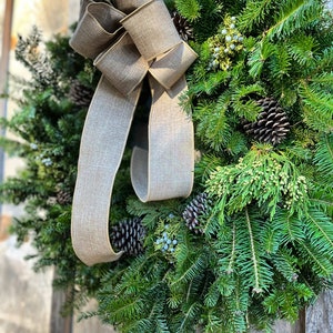 Maine Balsam Wreath with Berries, Pinecone and Bow