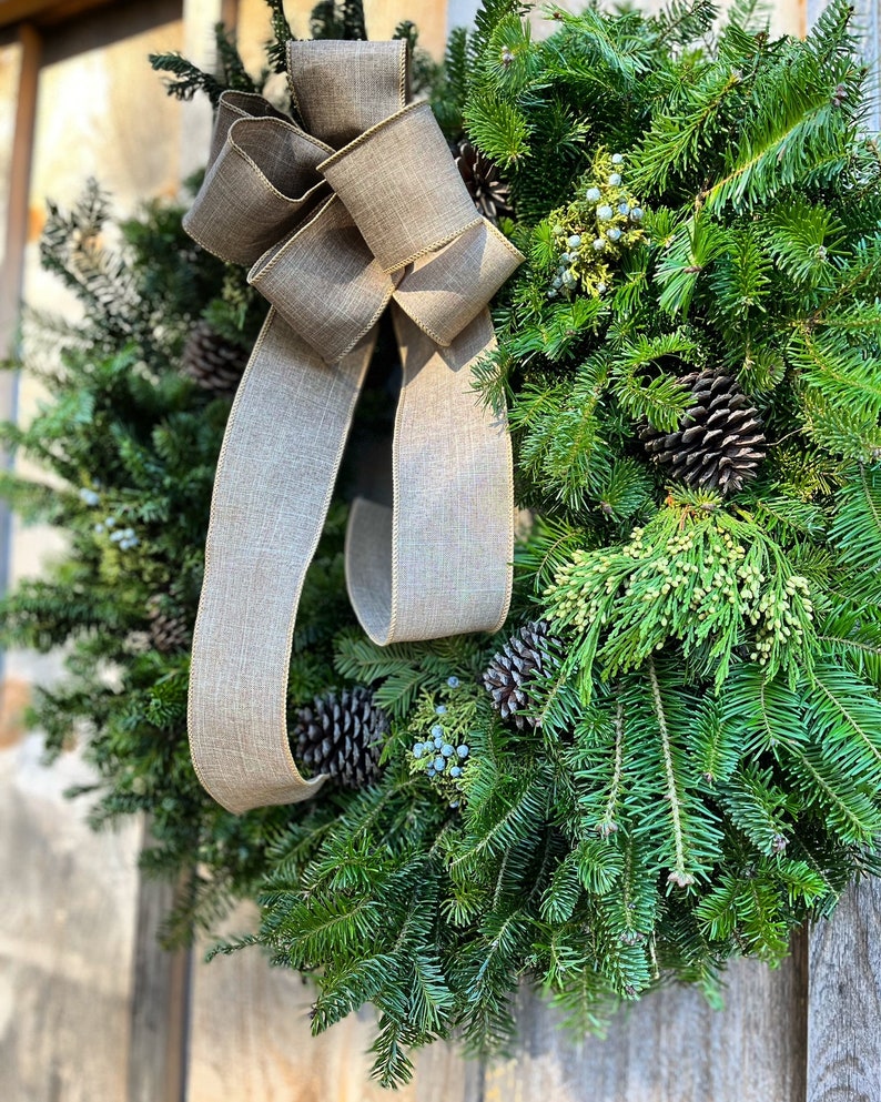 Maine Balsam Wreath with Berries, Pinecone and Bow