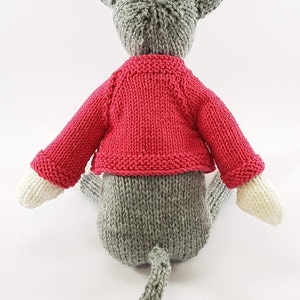 Knitting kit to make your very own Josie the Mouse easy to knit pattern image 3