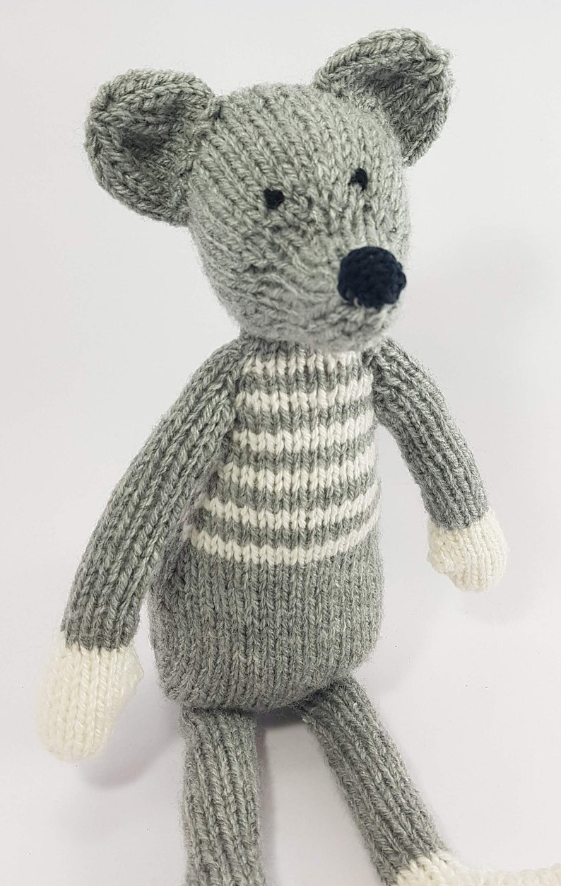 Knitting kit to make your very own Josie the Mouse easy to knit pattern image 6