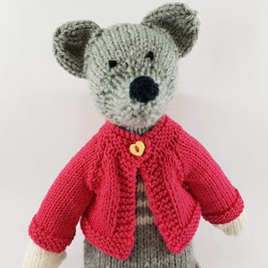 Knitting kit to make your very own Josie the Mouse easy to knit pattern image 4