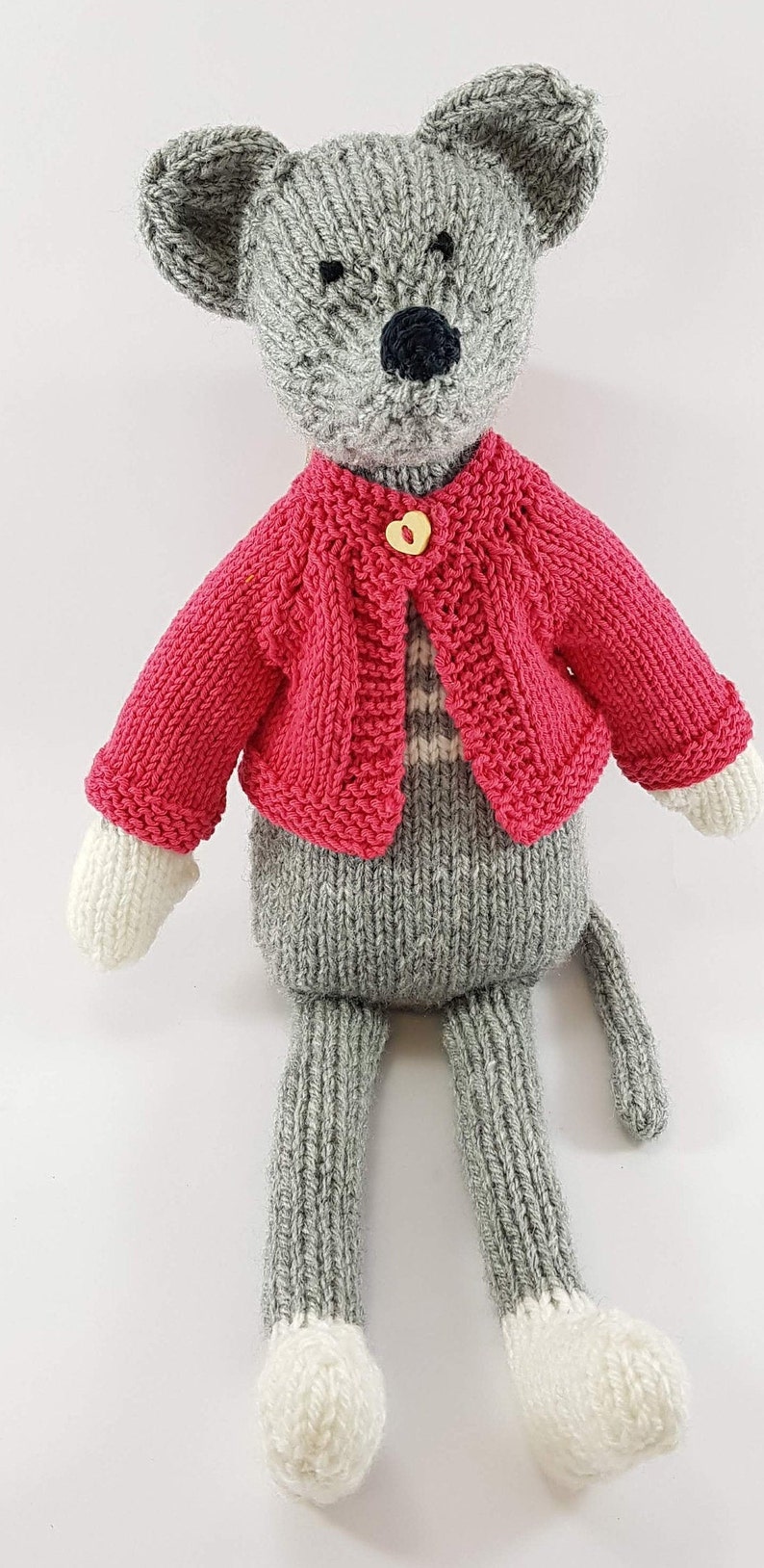 Knitting kit to make your very own Josie the Mouse easy to knit pattern image 5