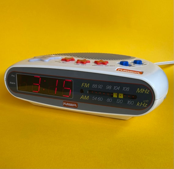 Vintage 90s Playskool Am Fm Radio Alarm Clock Vintage 90s Playskool Am Fm Radio Alarm, Am Fm Radio Alarm Clock
