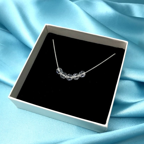 Carrie bradshaw 2024 crystal necklace
