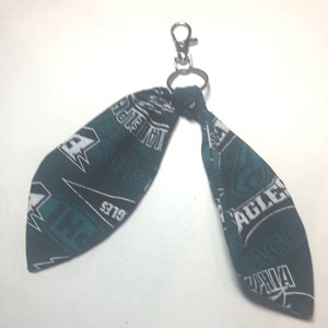 Philadelphia Eagles keychain keyring backpack handbag jacket zipper charm purse ornament