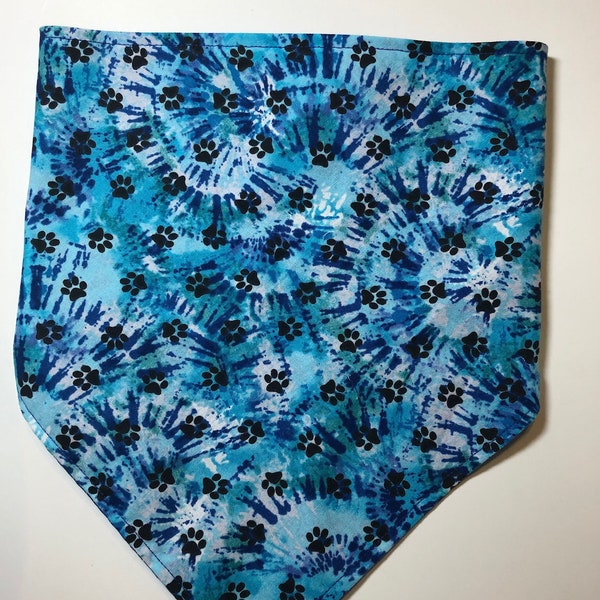 Pet Bandana Blue Tye Dye with paw prints solid blue on reverse side worn with or with collar or harness reversible
