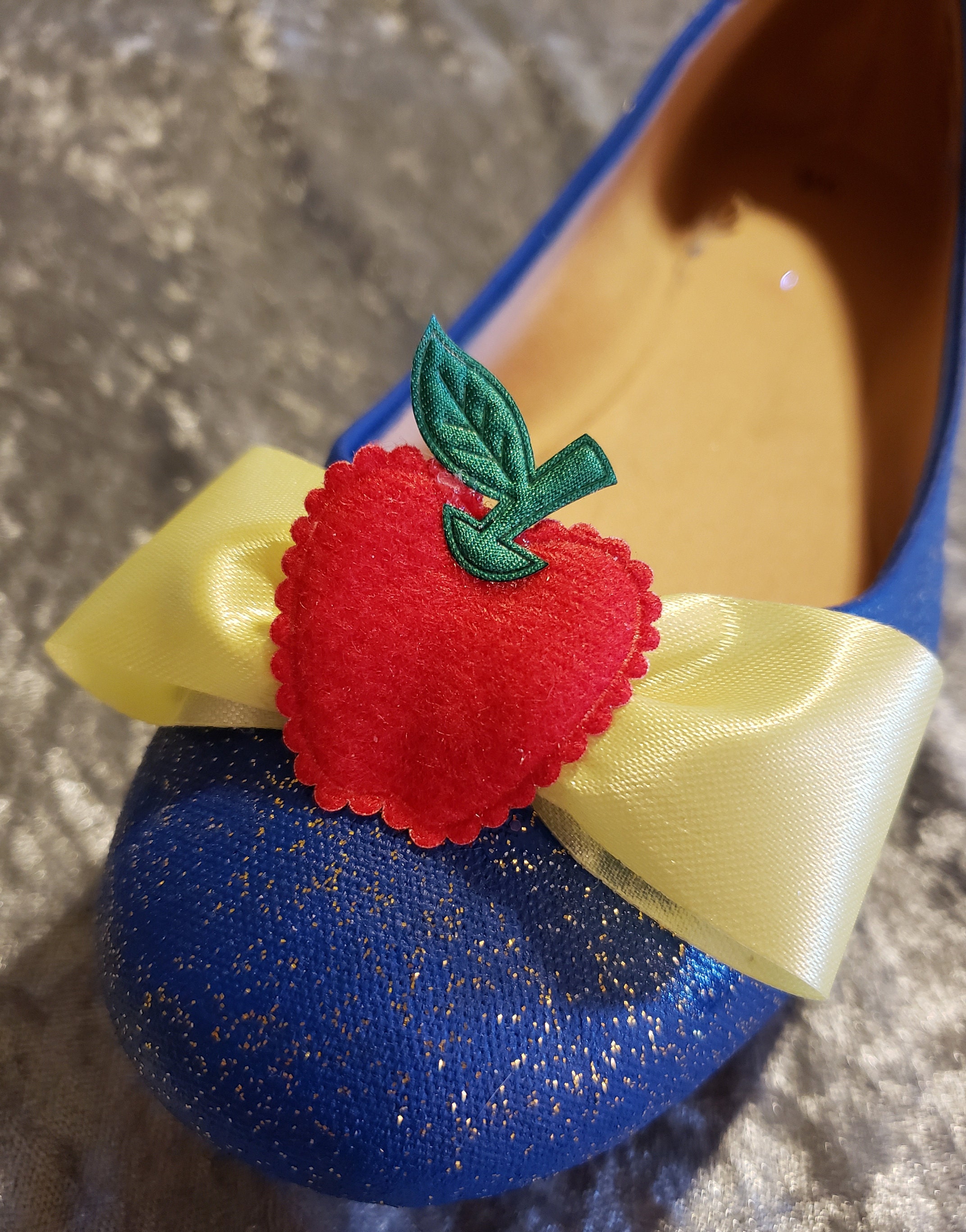 Snow White Shoeskid's Etsy