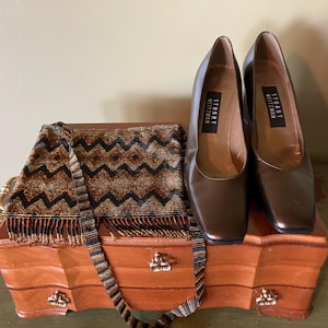 Fringed Beaded Shoulder/Crossbody Purse/Shoulder Bag Stuart Weitzman 90’s Bronze Color Size 7-1/2 Chunky Heels