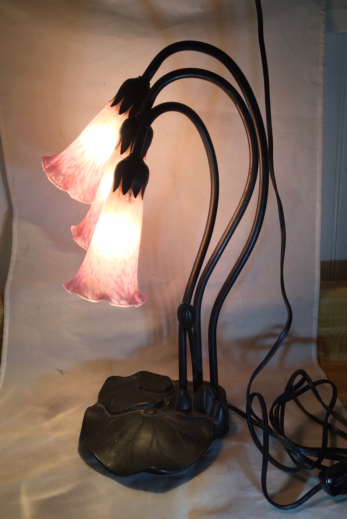 Tiffany Style Tulips Lily Pad Lamp Etsy