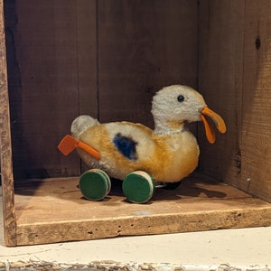 Vintage Steiff Duck on Wheels