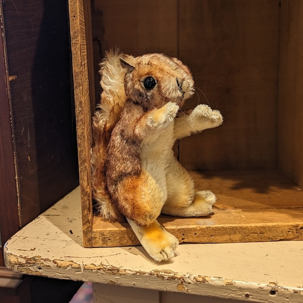 Vintage Steiff Perri Squirrel