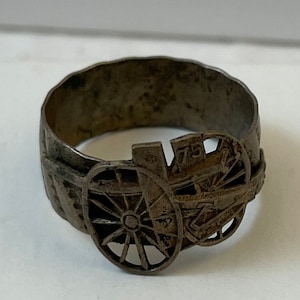 Rare WW1 Trench Art Ring with Cannon