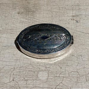 Vintage Sterling Silver Oval Compact