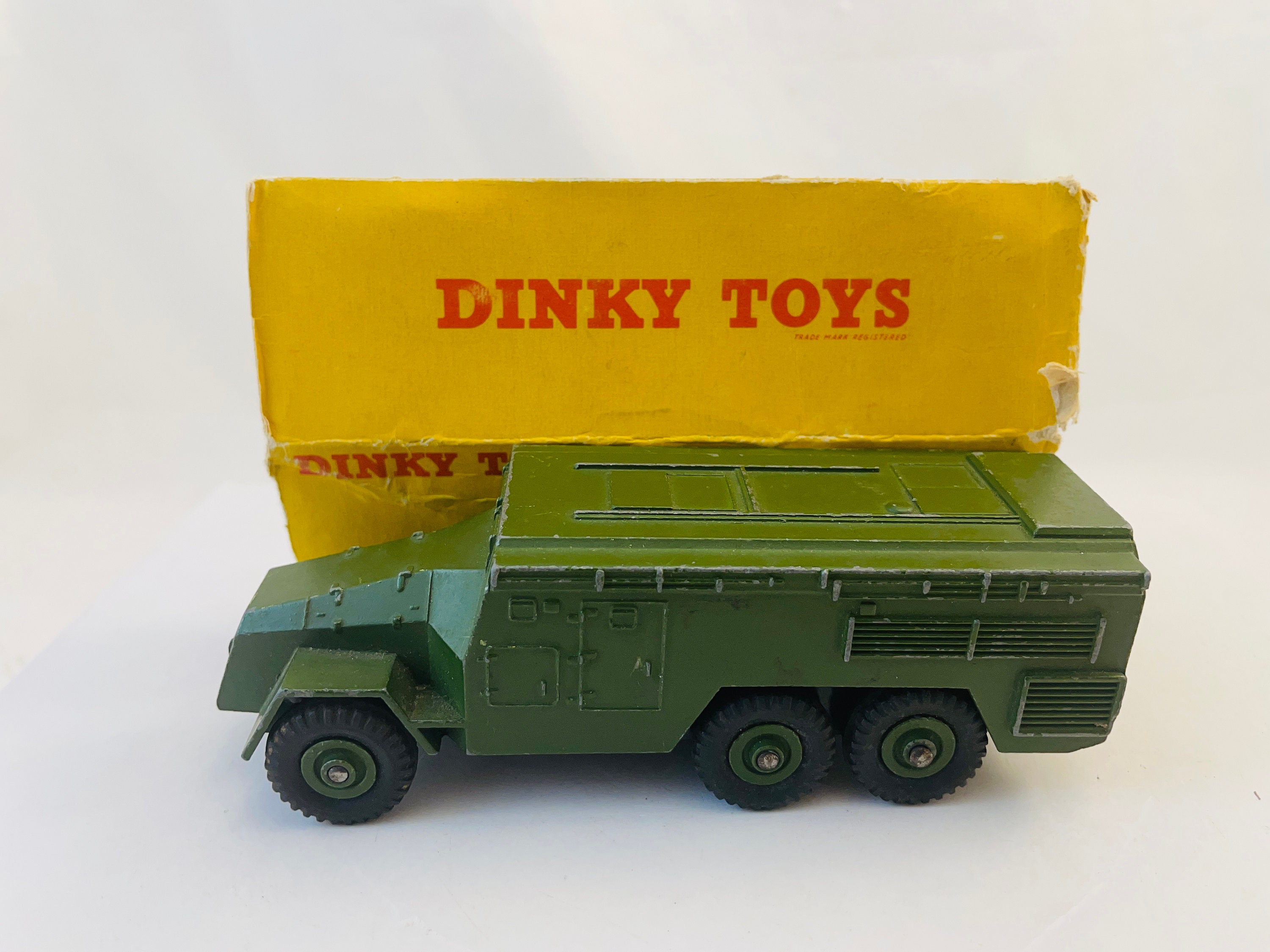 Dinky toys: Armoured command vehicle et boite - Jeux & Jouets