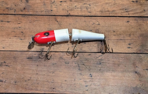 american traditional fishing lure Flag Fish Bait Fabric Panel 12 Thundermist American Smelt Crankbaits feature an exclusive realistic shape and eye Got to do one of