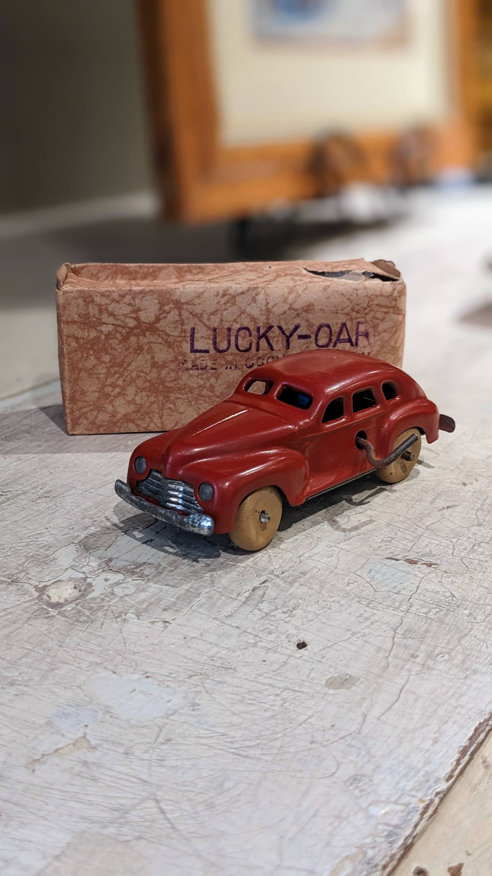 Vintage Lucky Oar Occupied Japan Wind up Metal Toy Car With Vintage Lucky Oar Occupied Japan Wind up Metal Toy Car With