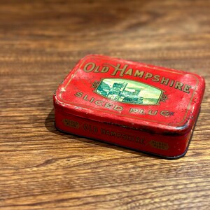 Vintage Old Hampshire Sliced Plug Tobacco Tin