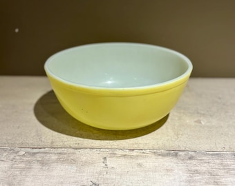 パイレックス　ミキシングボウル4点 ヴィンテージ パイレックス 4 クォート ミキシングボウル - Etsy 日本 食器