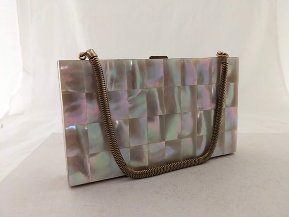 Vintage 1950's Mother of Pearl Clutch Purse w/ Co… - image 3
