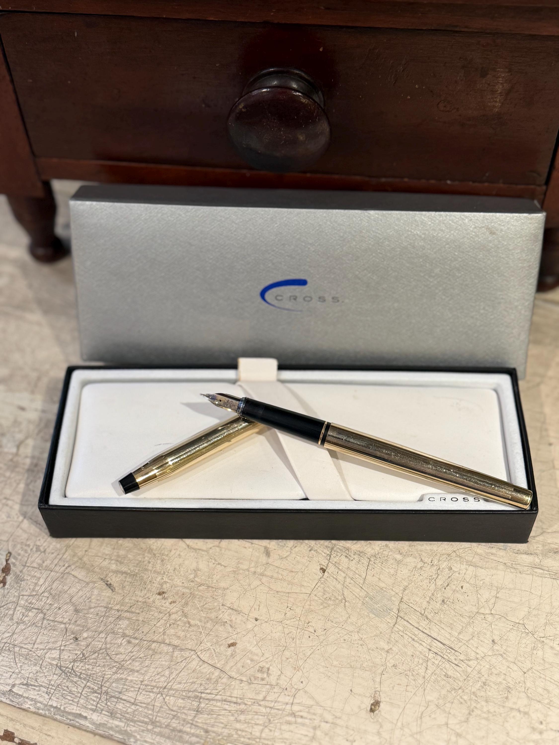 Vintage Cross Fountain Pen: 1/20 10k Gold Filled, 14k Gold Nib