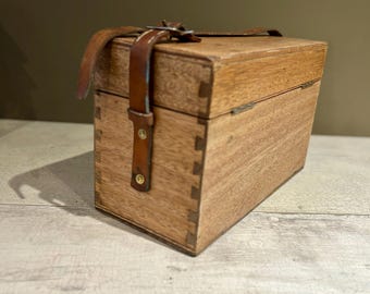 Vintage T.H.S Co 11-inch Dumpy Level No. 36042 Surveyor Scope