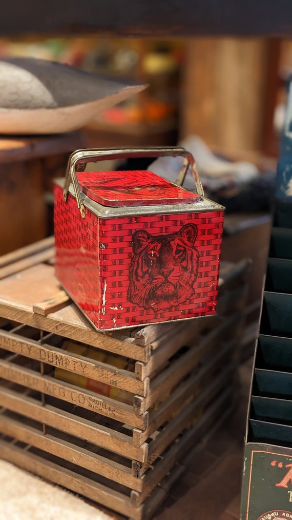Rare Tiger Chewing Tobacco Lunchbox Tin, Collectable, Advertising,  Tobacciana, Antique, Decor, Picnic Basket, Gift