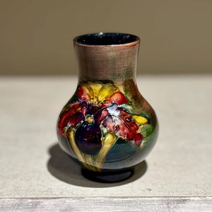 Beautiful Vintage Moorcroft Pottery Deep Green Floral Bud Vase with Original Label