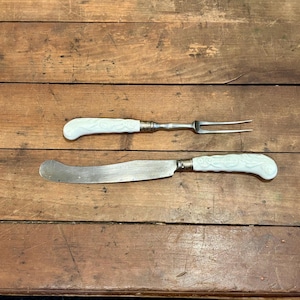 English Georgian Bow Porcelain Knife and Fork Set with Blanc De Chine Handles