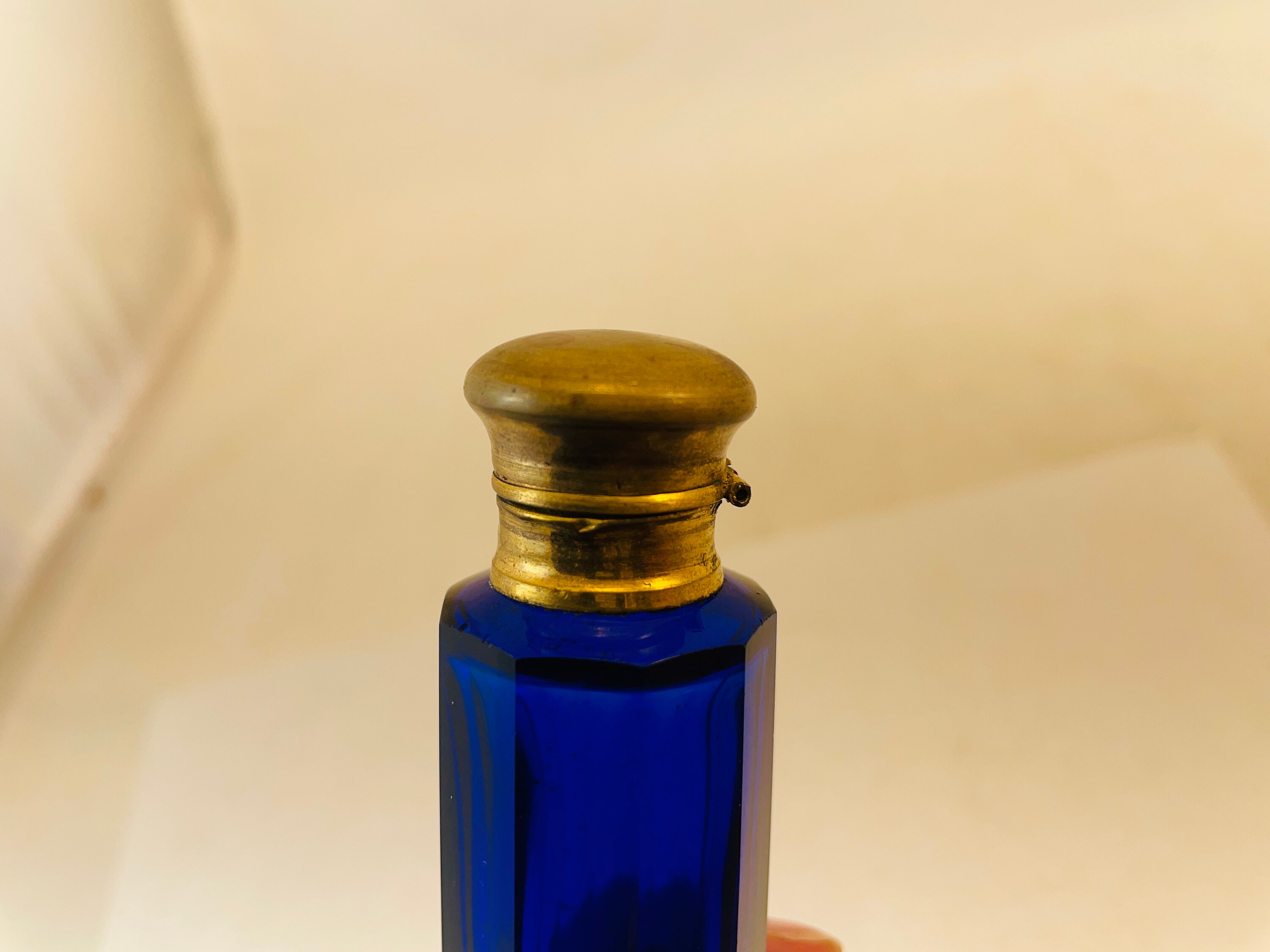 ヴィンテージ コバルトブルー 両端式「横置き」香水瓶 - Etsy 日本
