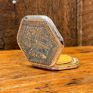 Cipria compatta esagonale Pilcher vintage con cipria