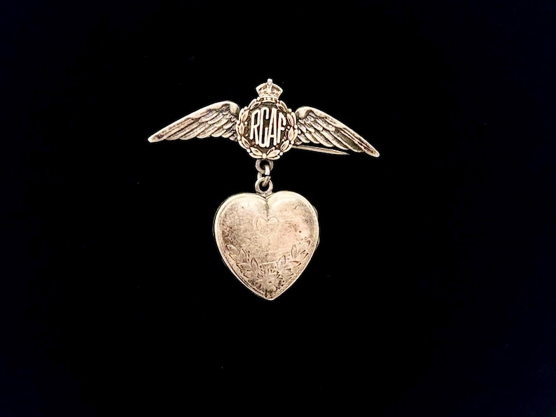 Vintage Sterling Silver WWII Royal Canadian Air Force Sweetheart Locket ...