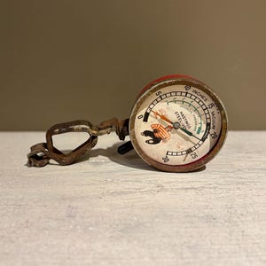 Vintage Hastings Pressure Gauge