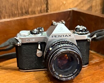 Vintage PENTAX 67 TTL MLU Late-style Medium Format Film Camera W