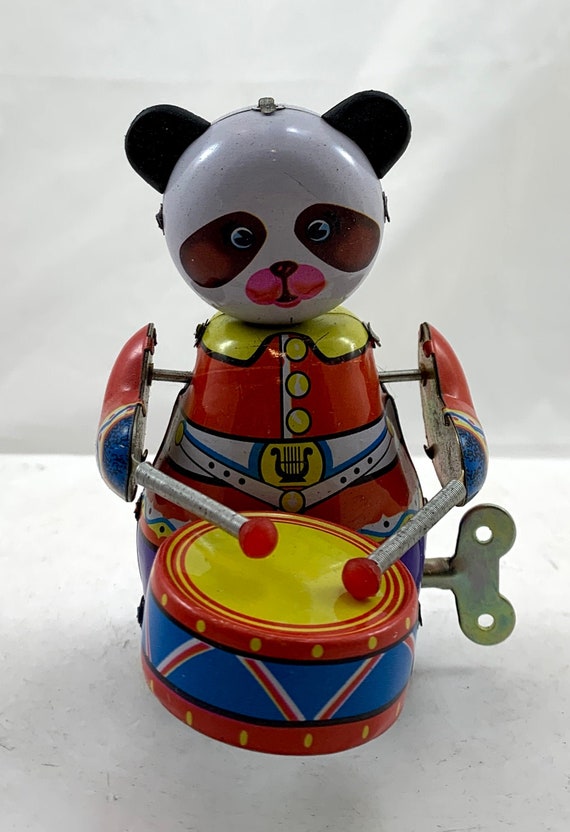 Drumming panda tin toy Clearance