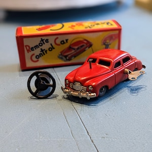 骨董❔ブリキアメ車 ビンテージ リードワークス製 ブリキ製フリクション式おもちゃの車