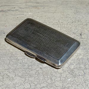 Porte-cartes Victorien Antique en Argent Massif Poinçonné avec Intérieur Délavé à la Dorure