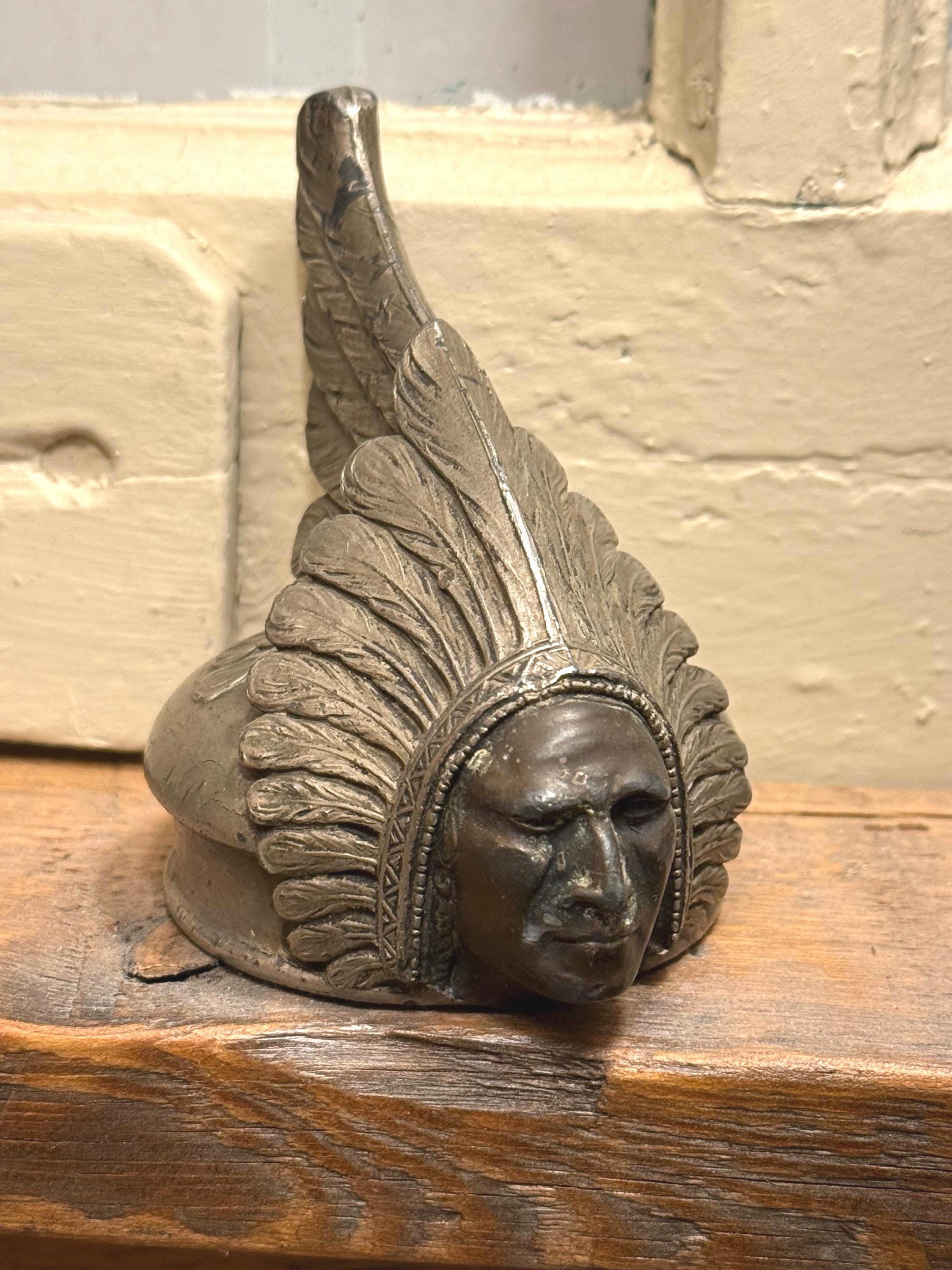 Light Lamp Fender Hood Indian Face Feathers Amber Lens Chrome Gold Tone