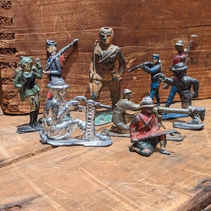 9 Soldats de plomb divers vintage