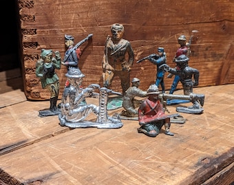 ビンテージ鉛製おもちゃの兵隊ミリタリーフィギュア男性ミニチュア海軍
