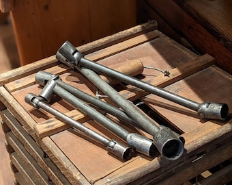 Early Handmade Ratchet Set
