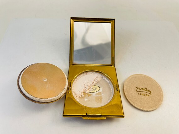 Vintage Yardley Compact - image 4