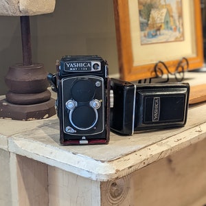Vintage Japan Yashica Mat- 124 TLR Camera, Collectable, Vintage Photography, Vintage Cameras, Decor, Gift