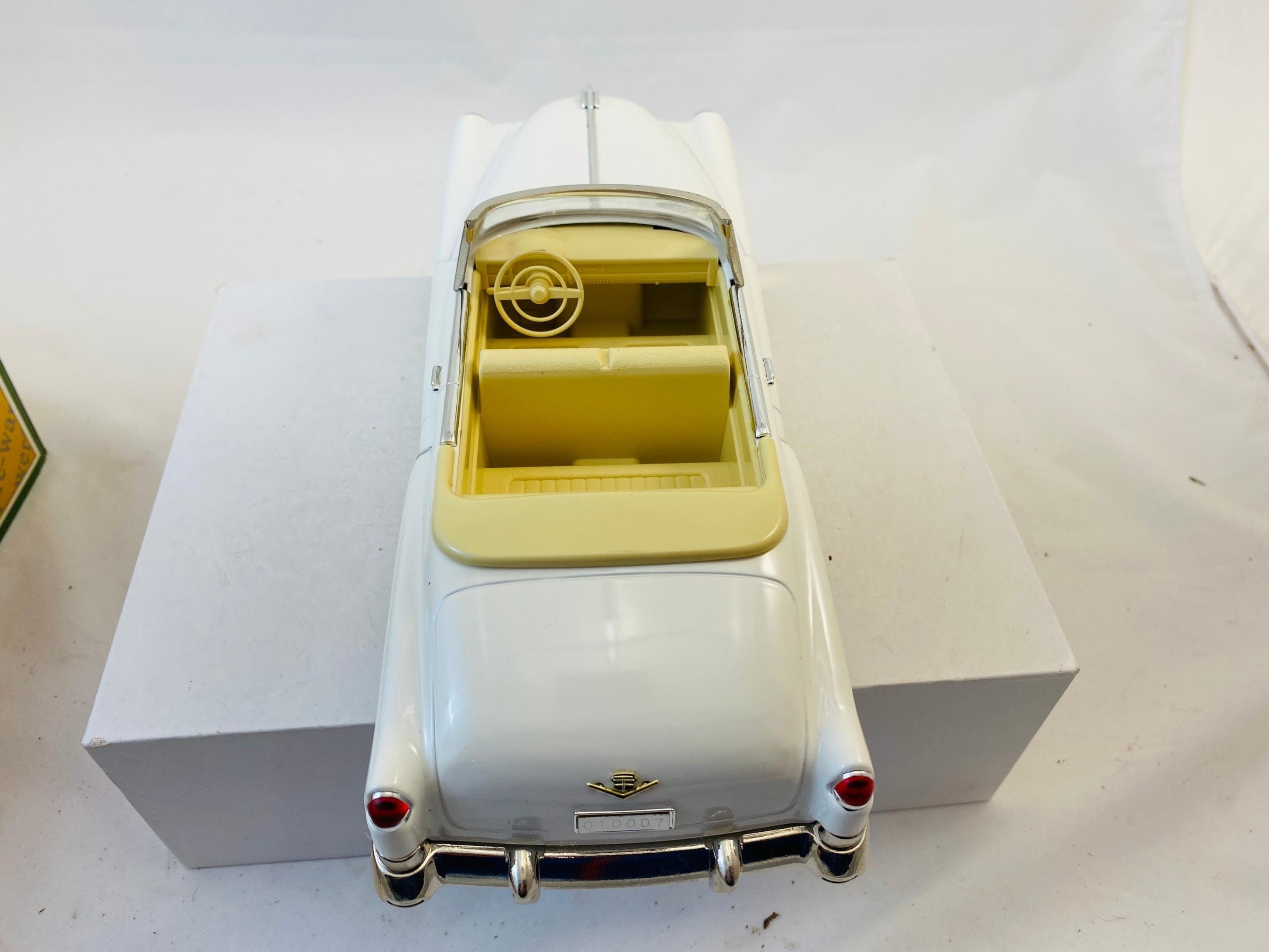 ヴィンテージ リードワークス ブリキ製フリクションおもちゃの車