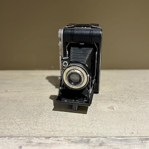 Eastman Kodak No.1 Kodamatic Camera