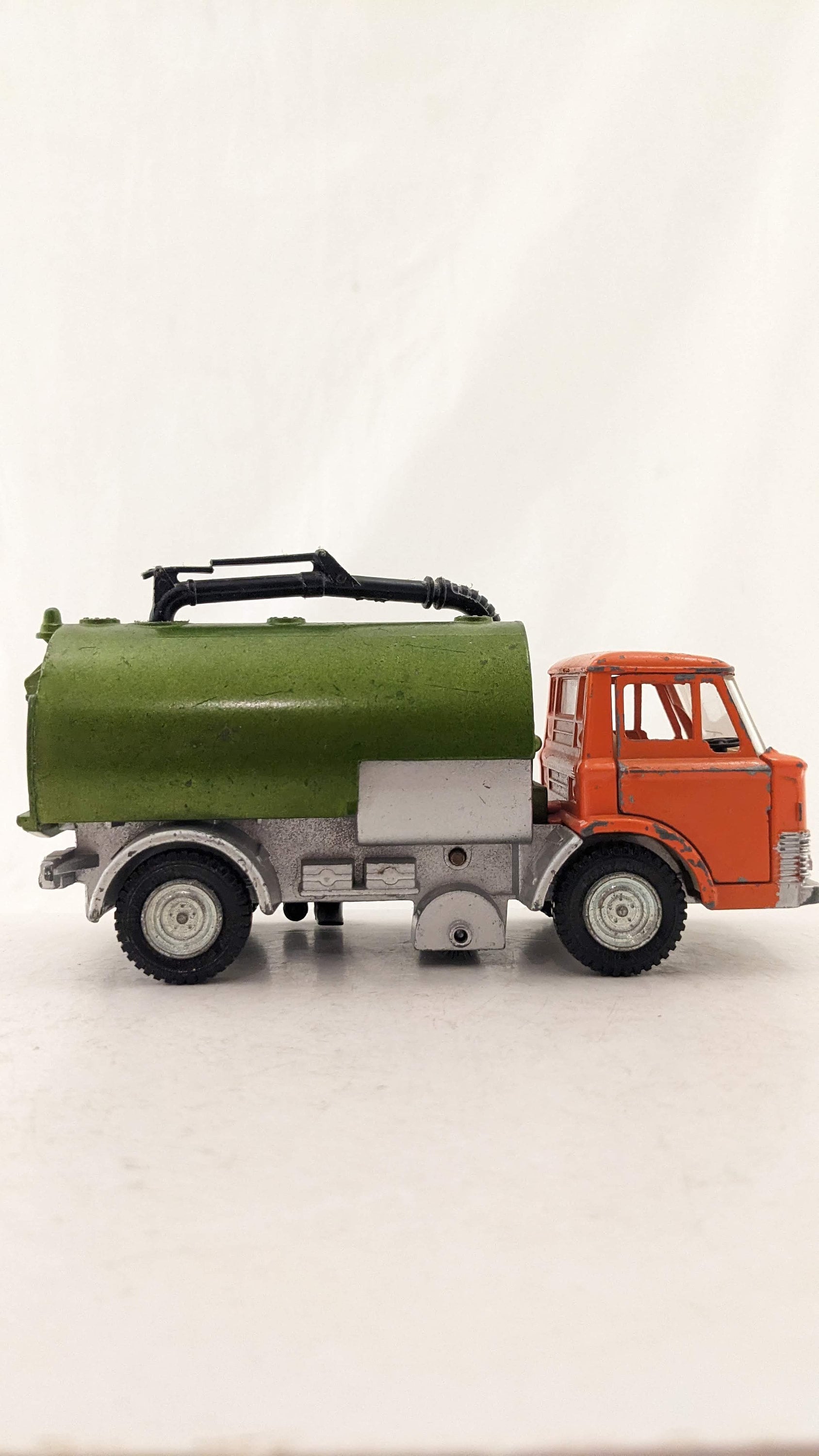 Vintage Dinky Toys Johnston Road Sweeper, Diecast Collectable