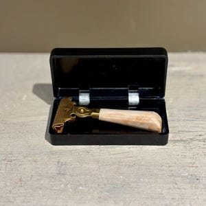 1940s Schick Injector Razor in Original Case