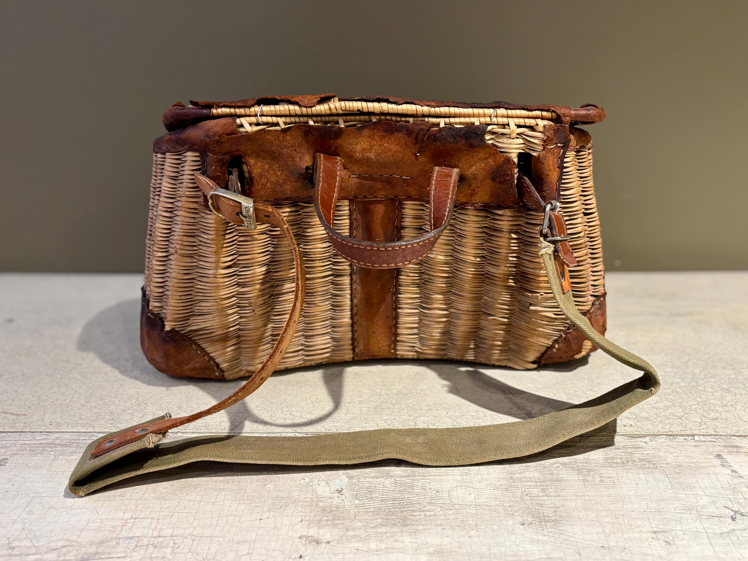 Créel De Pêche Vintage En Osier Tressé - Paniers De Pêche Anciens - USA, 1900-1949